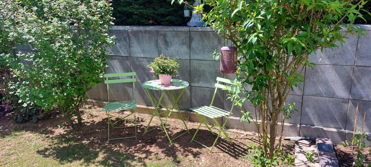 Ferienwohnung Zum Weinberg Grosskarlbach Exterior foto